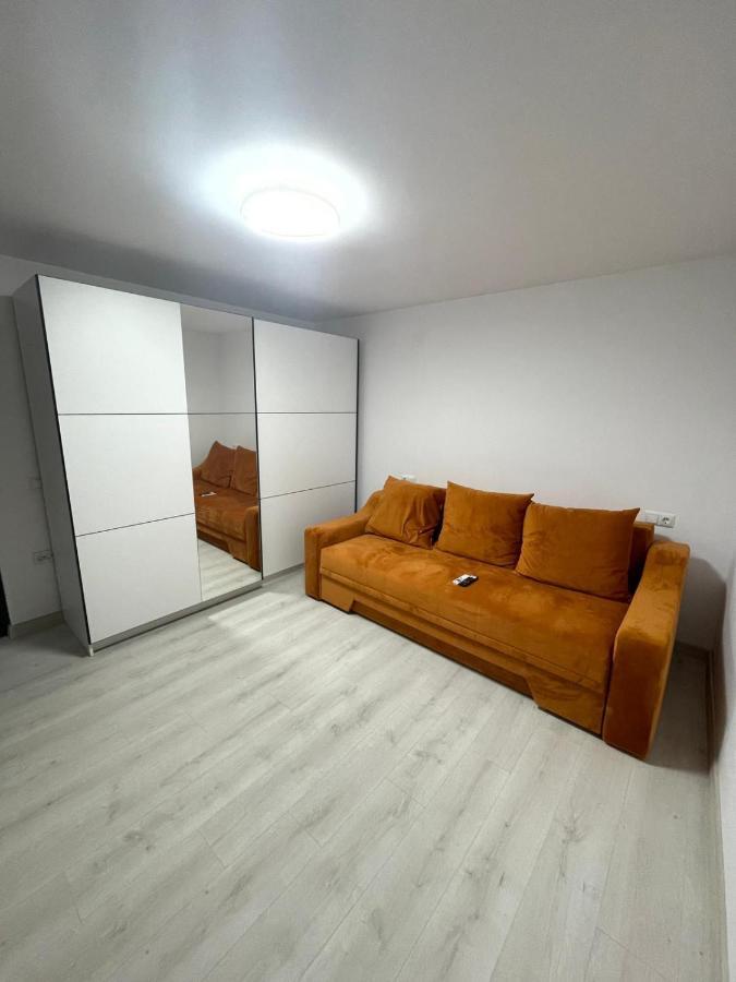Casa Dan Apartment Buzau Luaran gambar